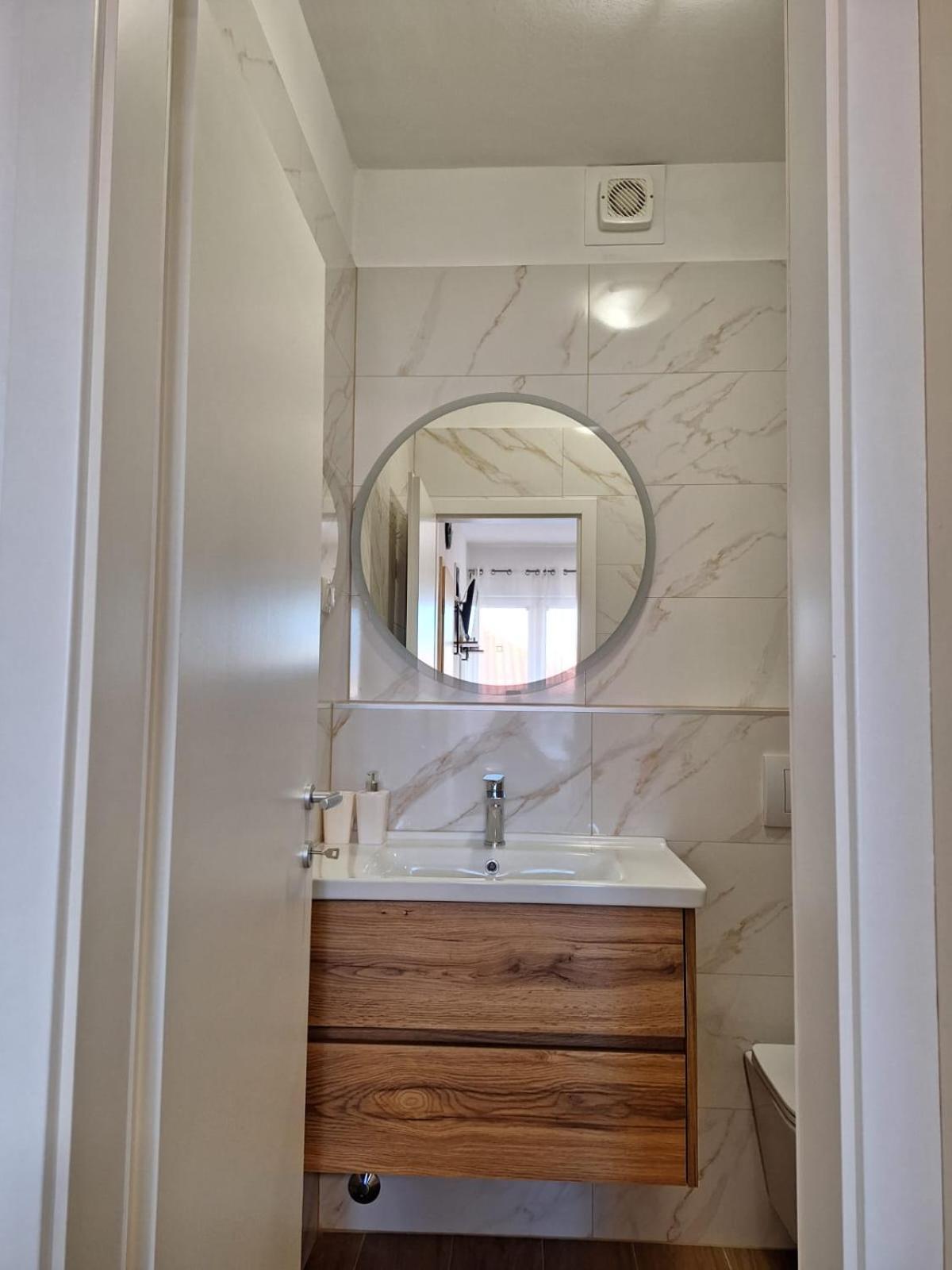 Apartmani Marino Privlaka  Buitenkant foto