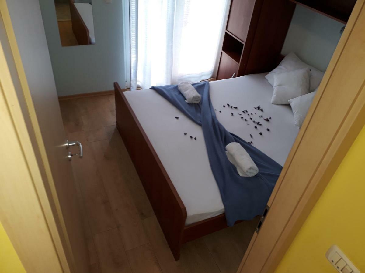 Apartmani Marino Privlaka  Buitenkant foto