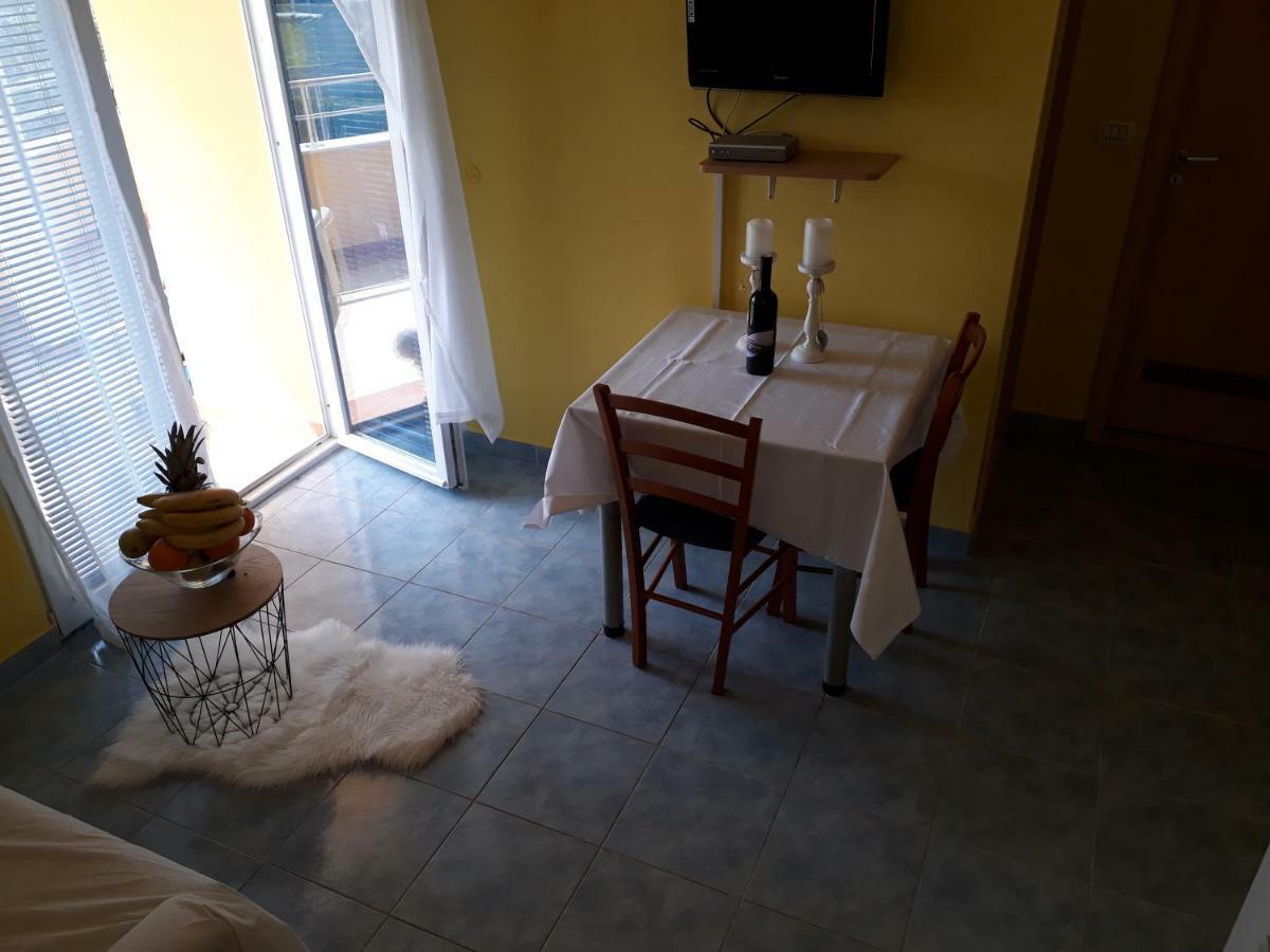 Apartmani Marino Privlaka  Buitenkant foto