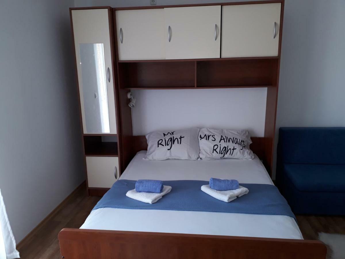Apartmani Marino Privlaka  Buitenkant foto