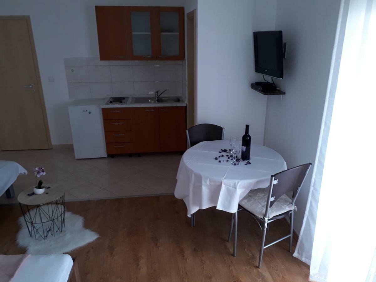 Apartmani Marino Privlaka  Buitenkant foto