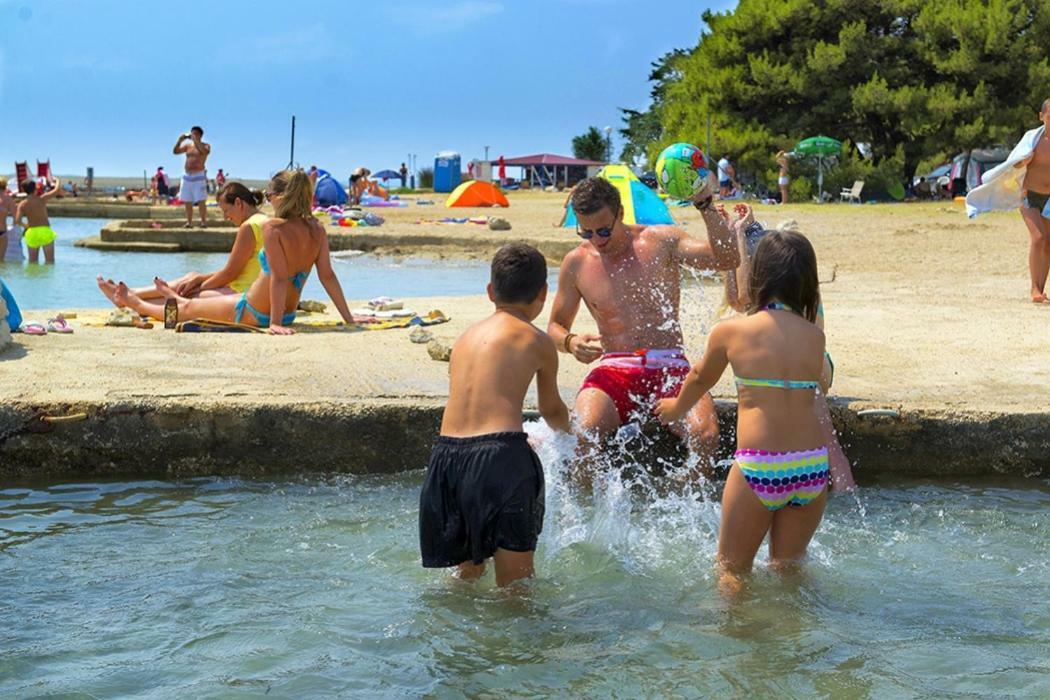 Apartmani Marino Privlaka  Buitenkant foto